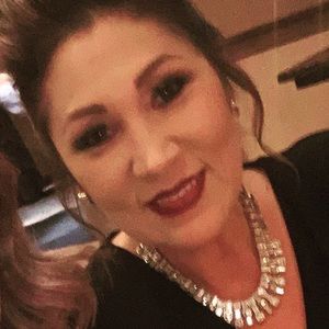 Meet your Posher, Carrie